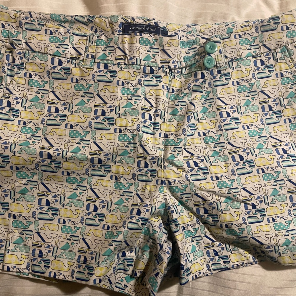 Used, great condition. Vineyard Vines shorts size 12.